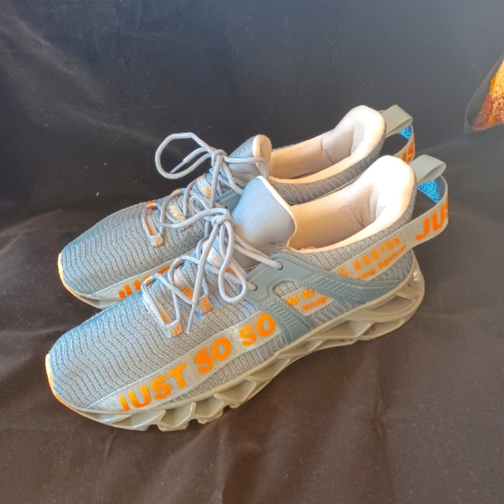Running shoes Just So So mens size 12 gray